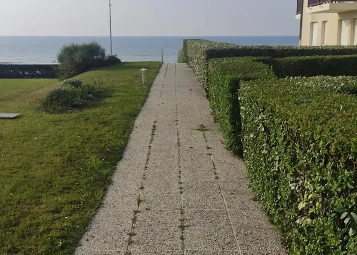 Appartamento Avec Accès A La *